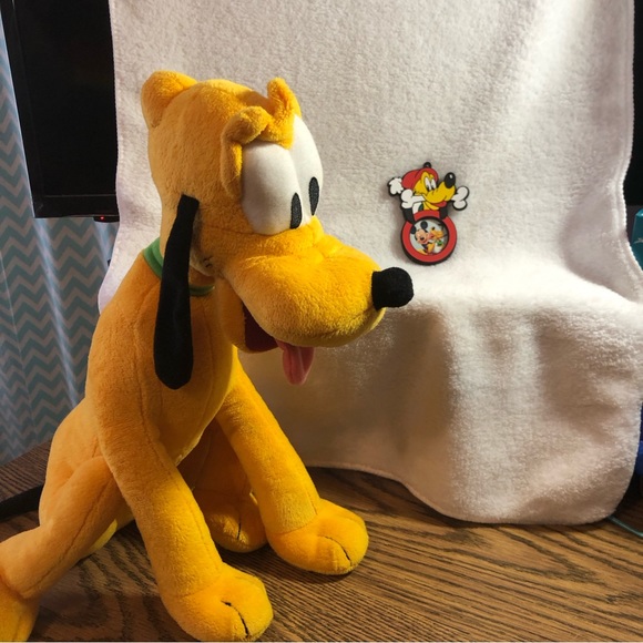 Disney Pluto stuffed animal toy and Christmas rubber picture frame ornament - Picture 1 of 10